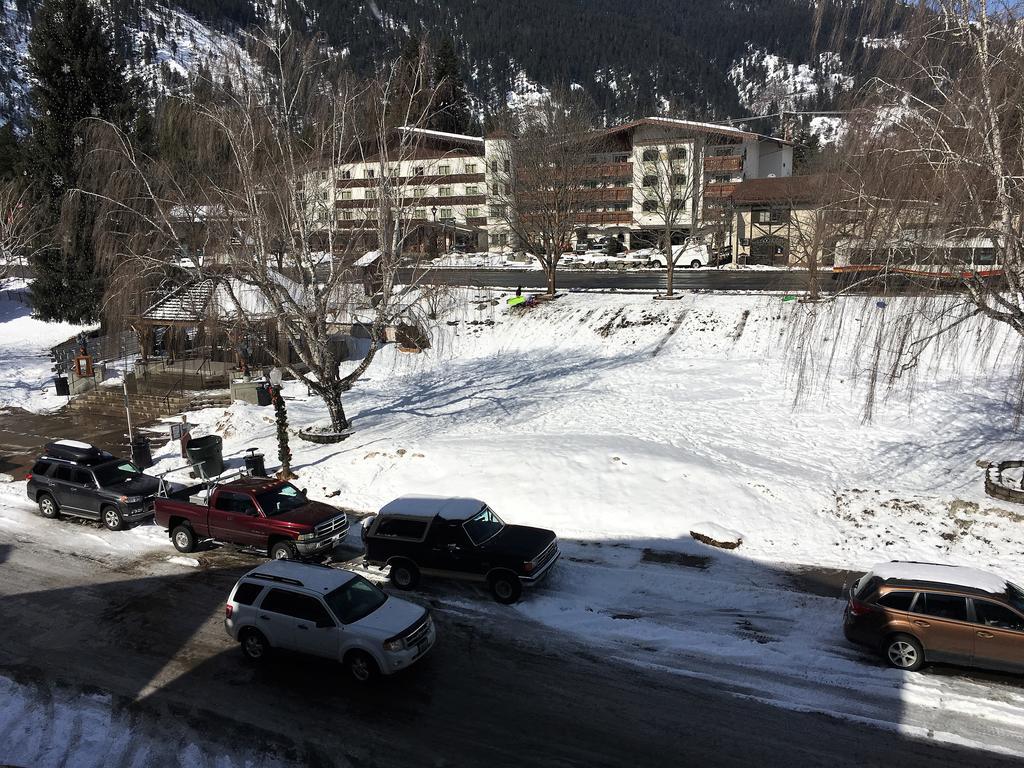 Der Sportsmann Suites レブンワース エクステリア 写真
